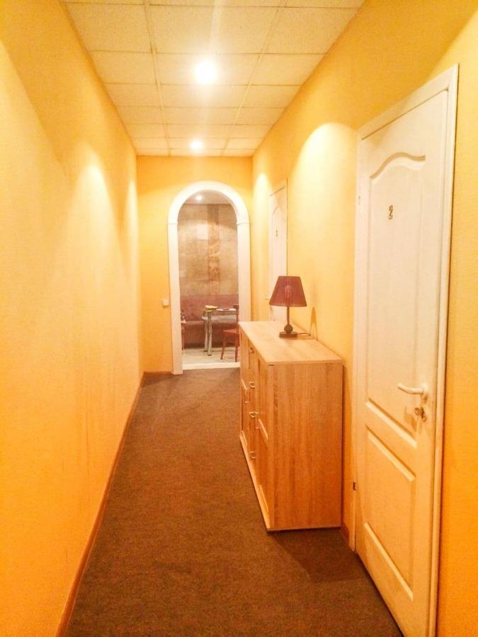 Desyatinnaya Hostel Kiev Luaran gambar