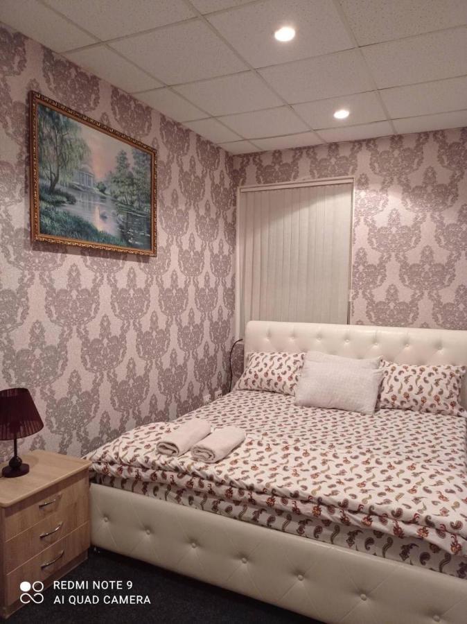 Desyatinnaya Hostel Kiev Luaran gambar